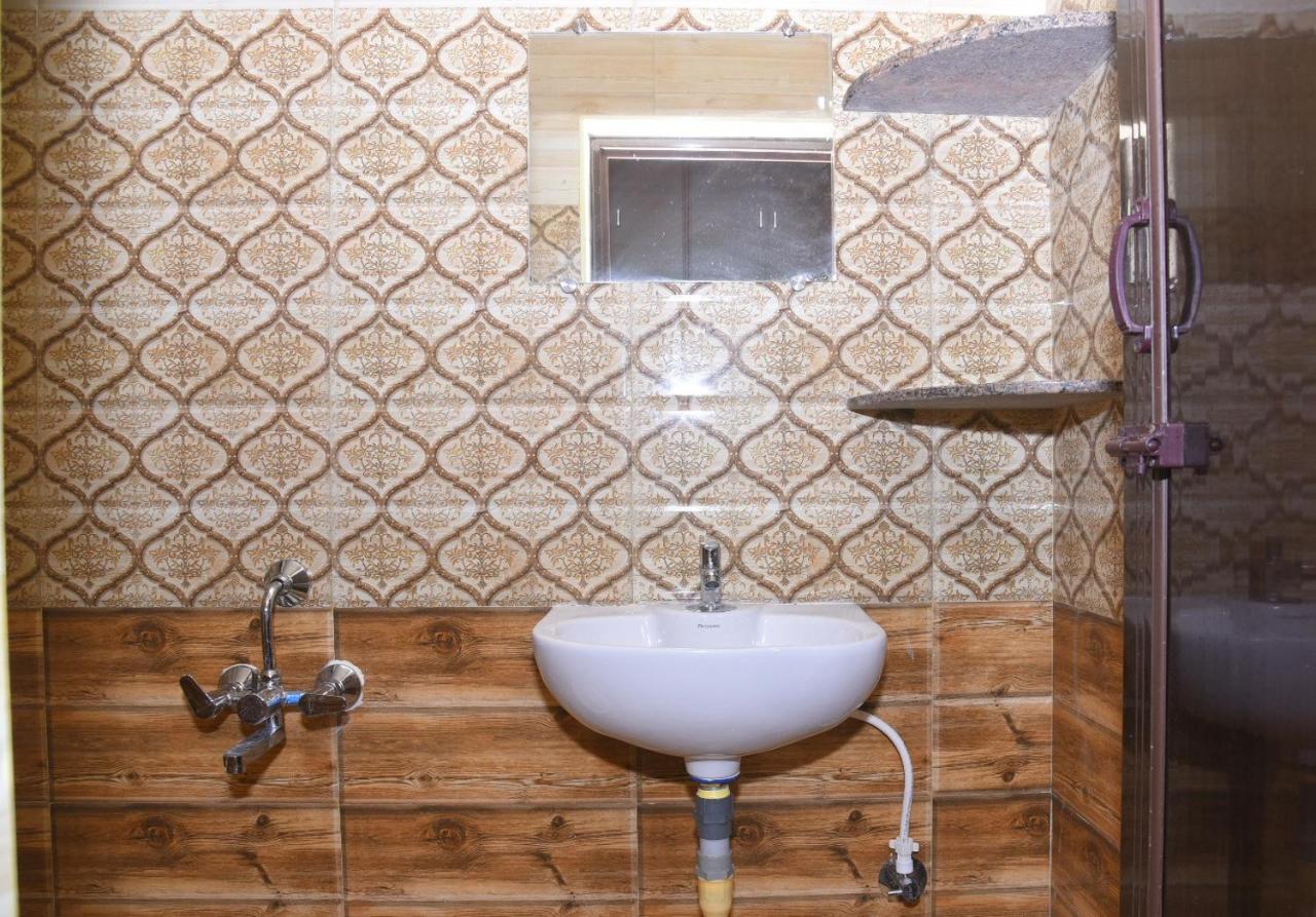 Four Seasons Home Stay Tirupati Dış mekan fotoğraf