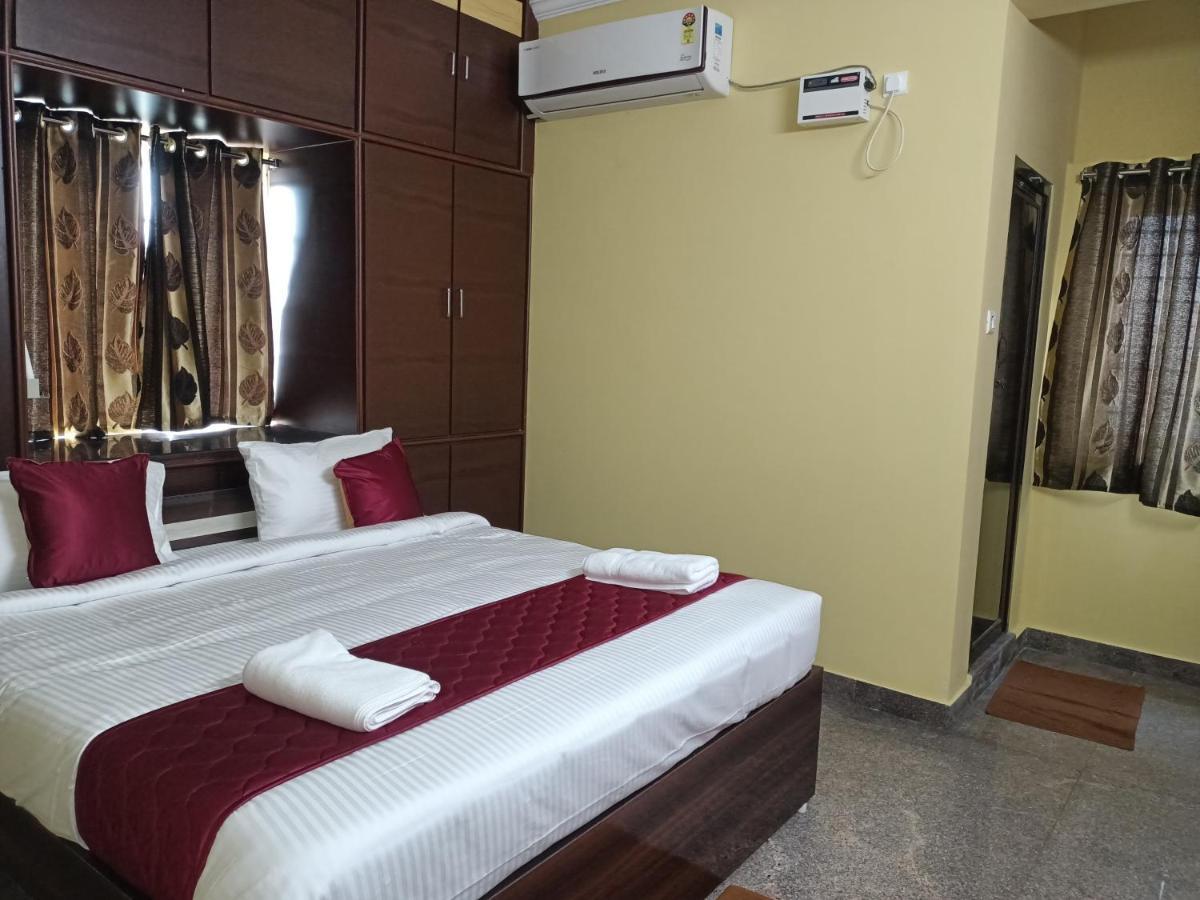 Four Seasons Home Stay Tirupati Dış mekan fotoğraf