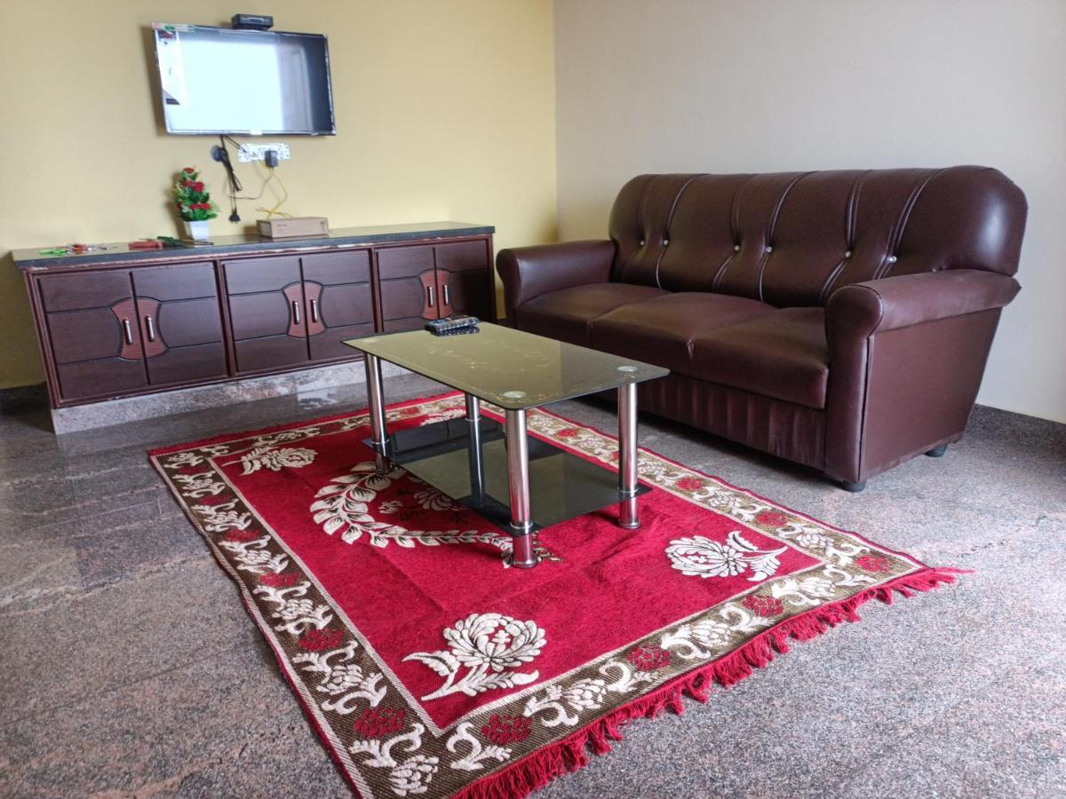 Four Seasons Home Stay Tirupati Dış mekan fotoğraf