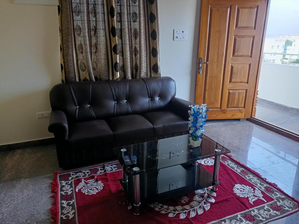 Four Seasons Home Stay Tirupati Dış mekan fotoğraf