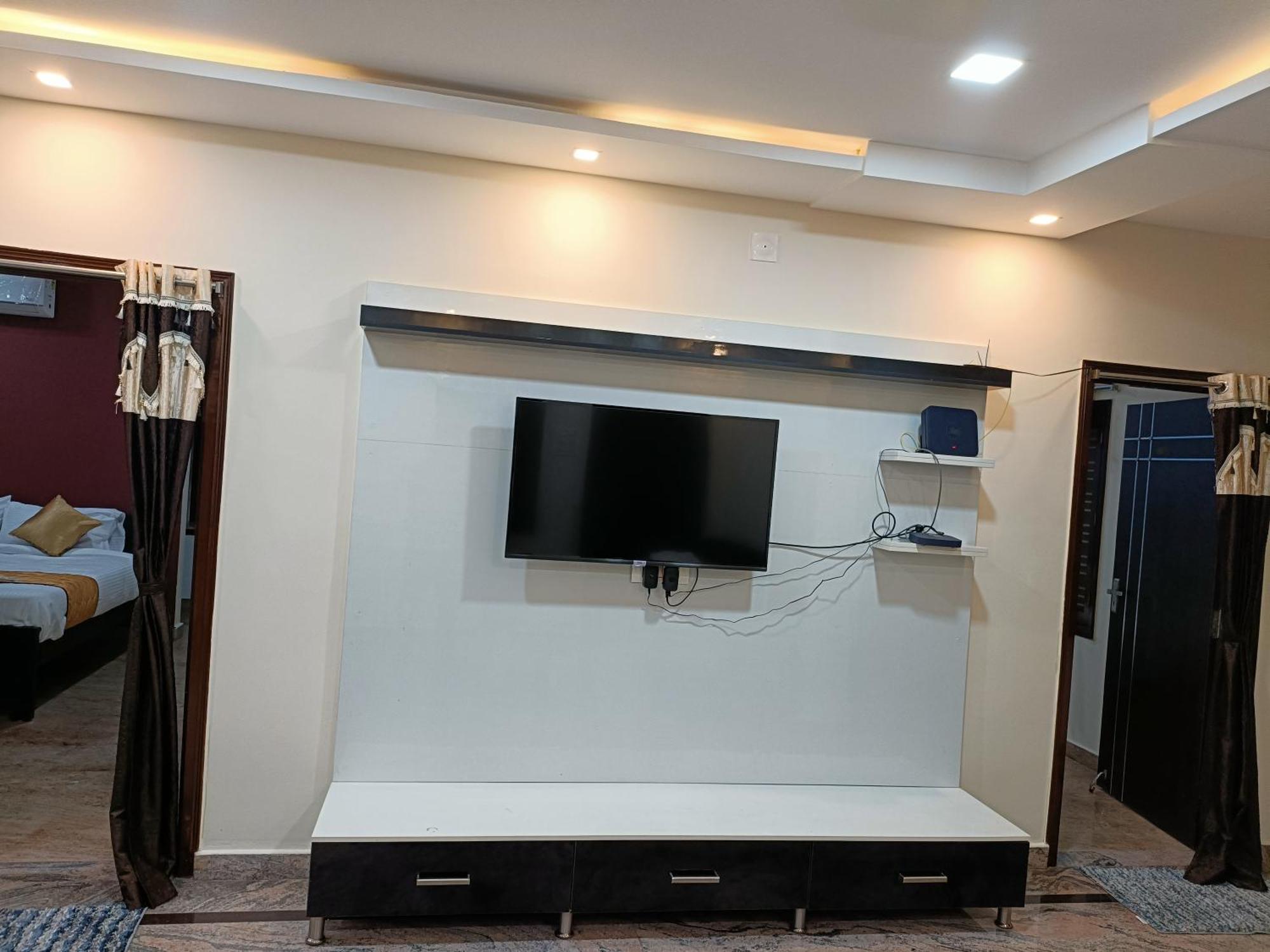 Four Seasons Home Stay Tirupati Dış mekan fotoğraf